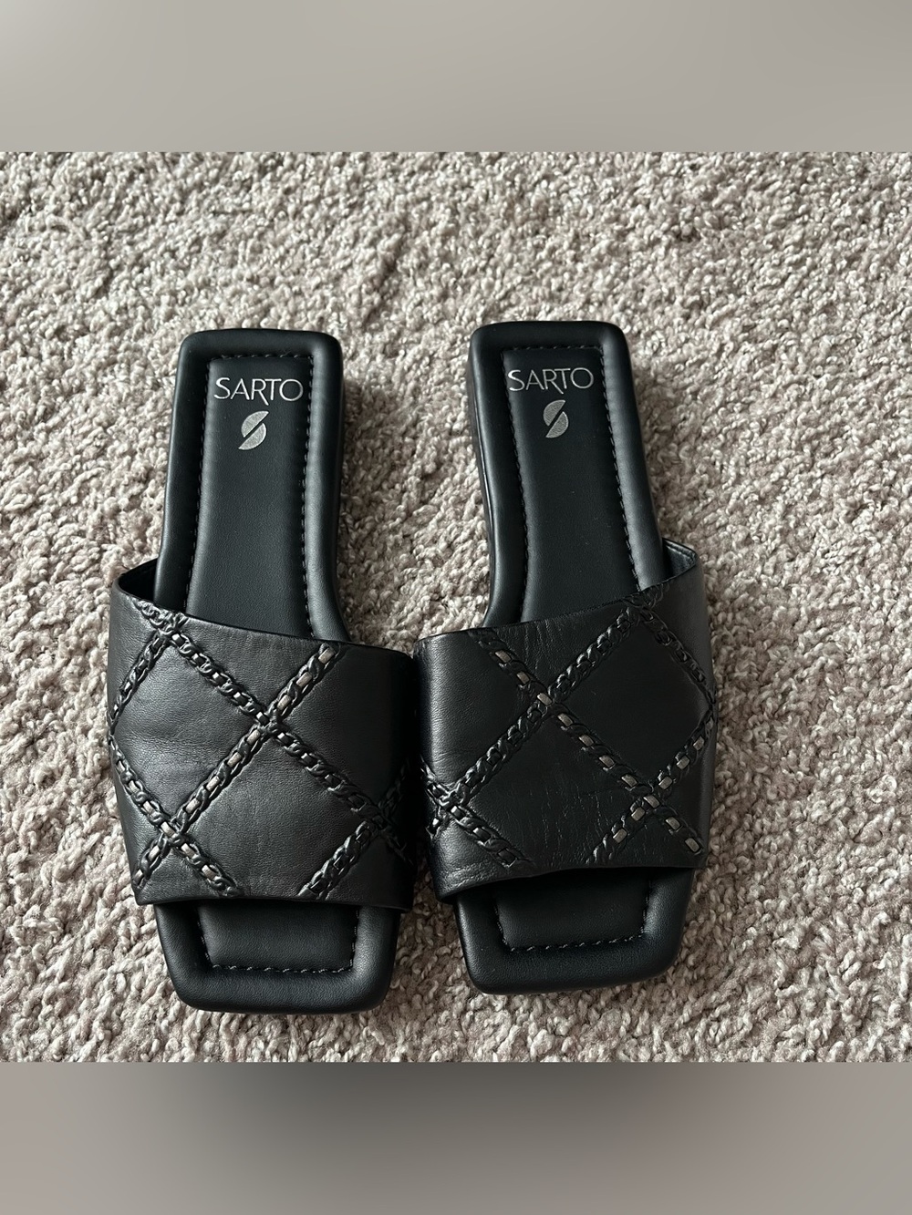 NWOT SARTO by Franco Sarto Bordo Geometric Slide in Black size 7